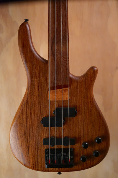 Vintage V940FL Fretless Bass, (Used, Comm)