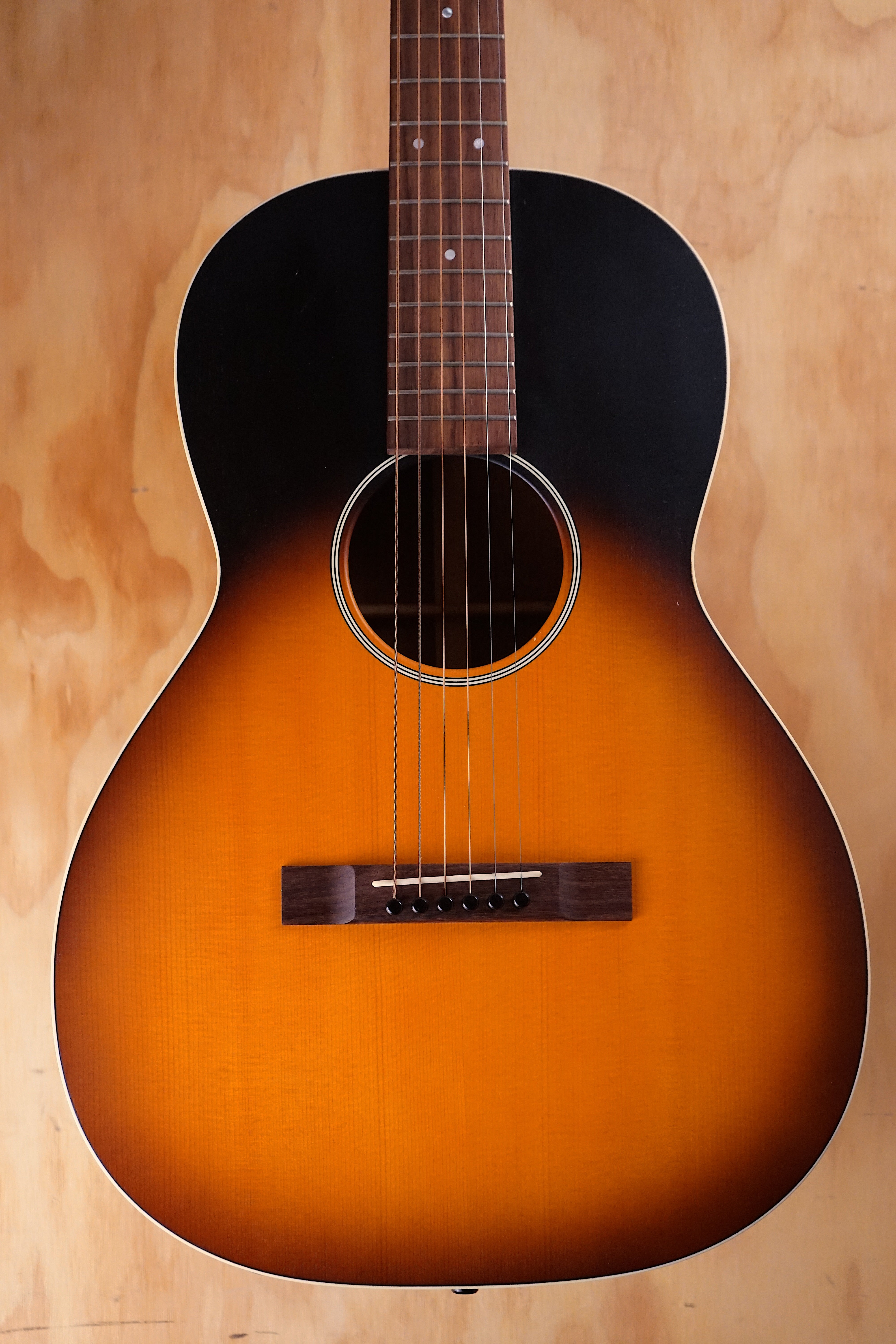 Martin 00-17S Sunburst Acoustic Guitar, (Used) - Fair Deal Music