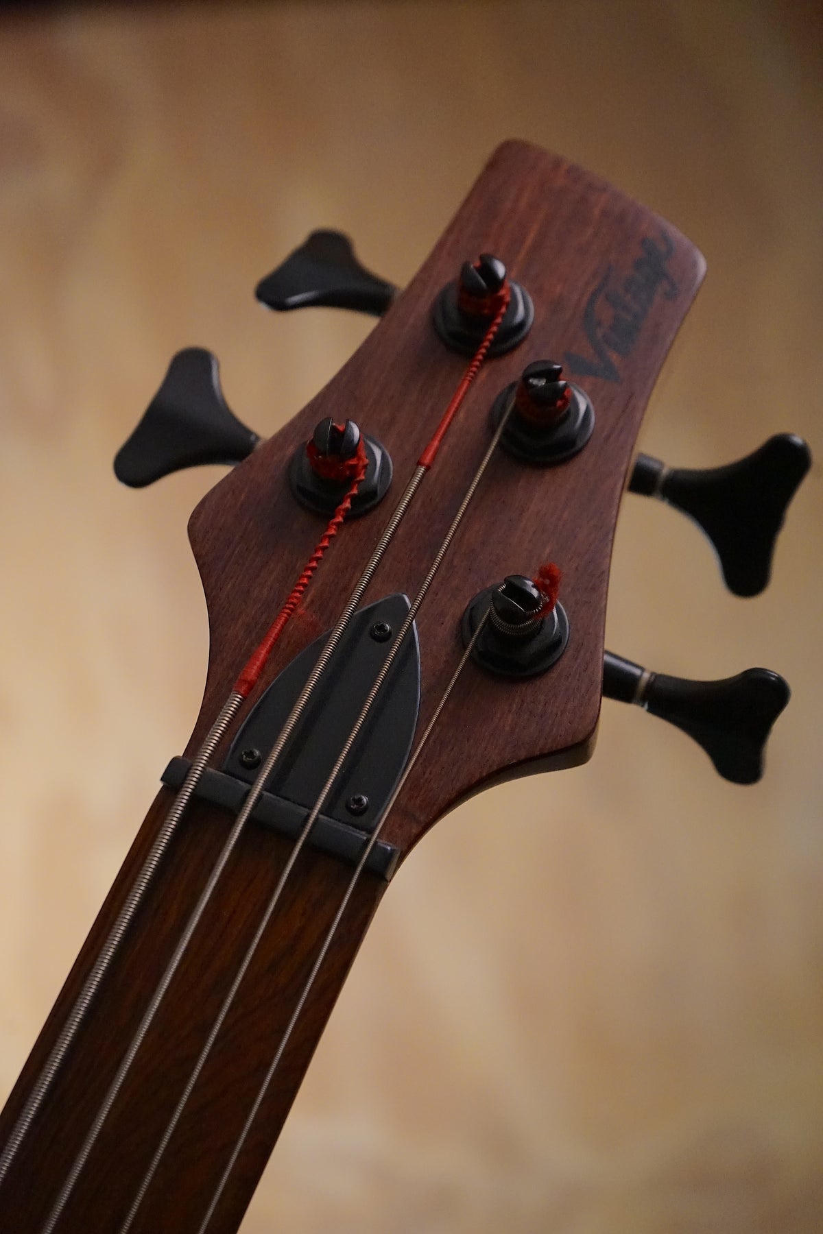 Vintage V940FL Fretless Bass, (Used, Comm)