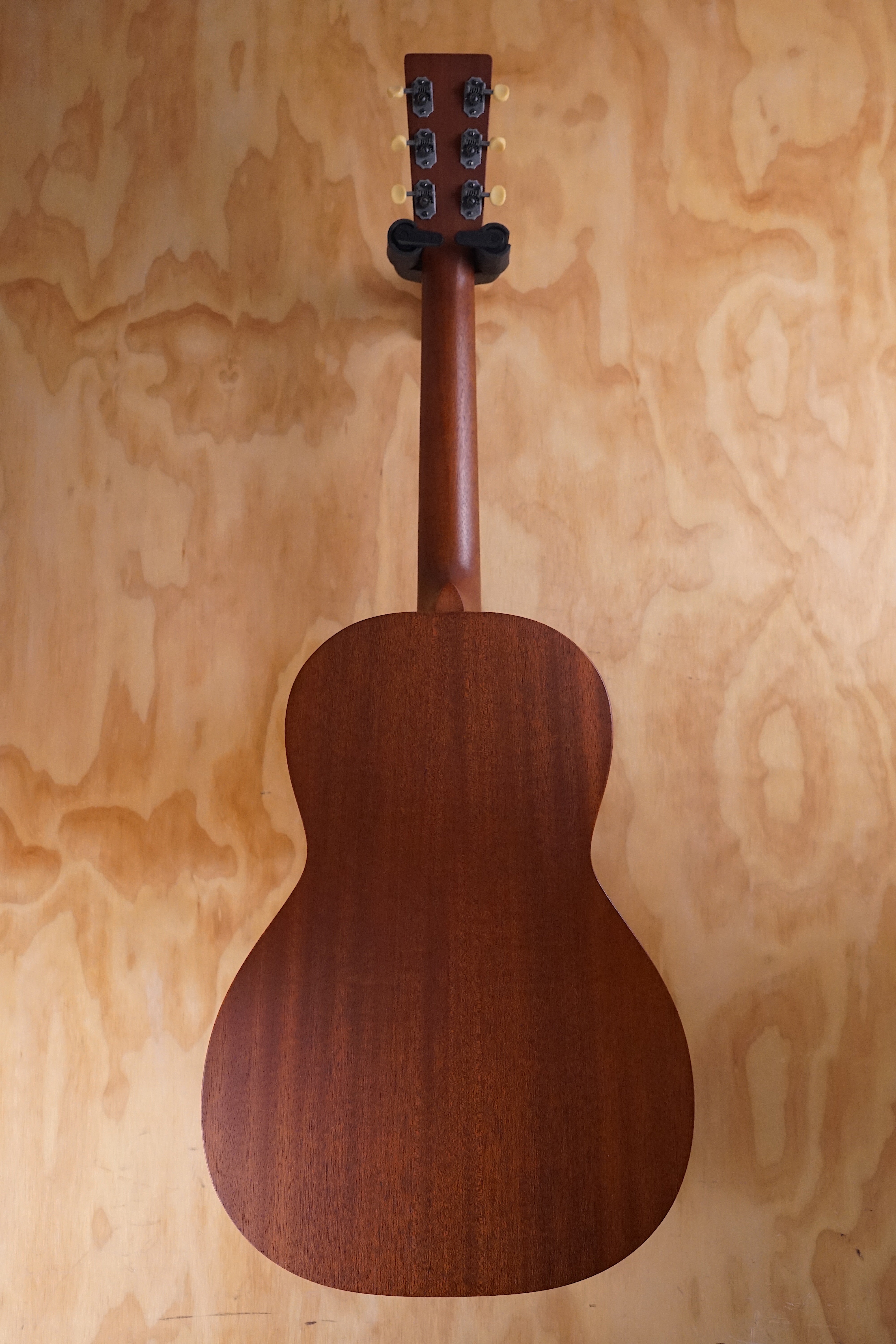 Martin 00-17S Sunburst Acoustic Guitar, (Used) - Fair Deal Music