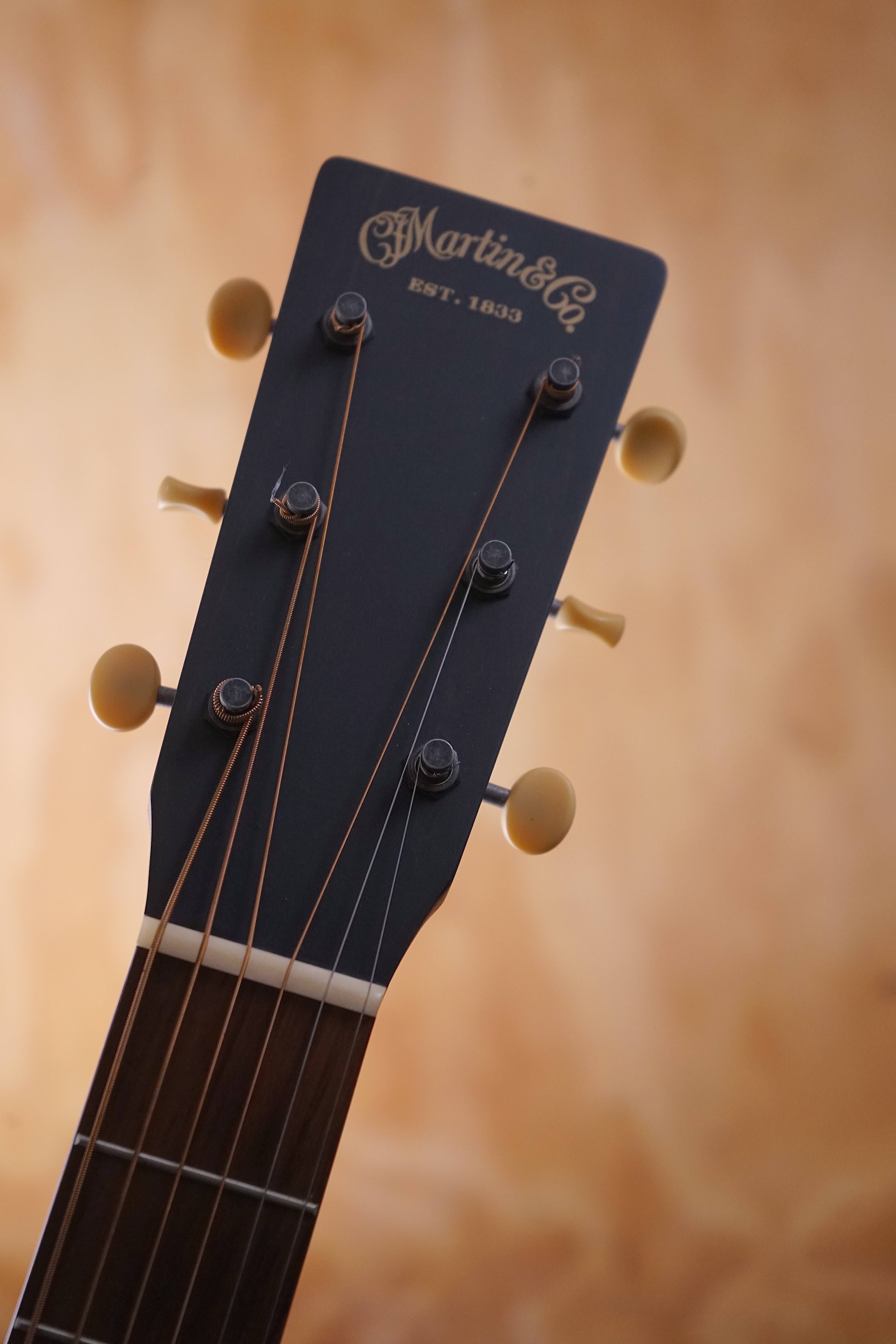 Martin 00-17S Sunburst Acoustic Guitar, (Used) - Fair Deal Music