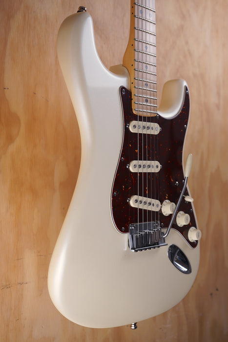 2015 Fender American Deluxe Stratocaster White Pearl, (Used) - Fair Deal Music