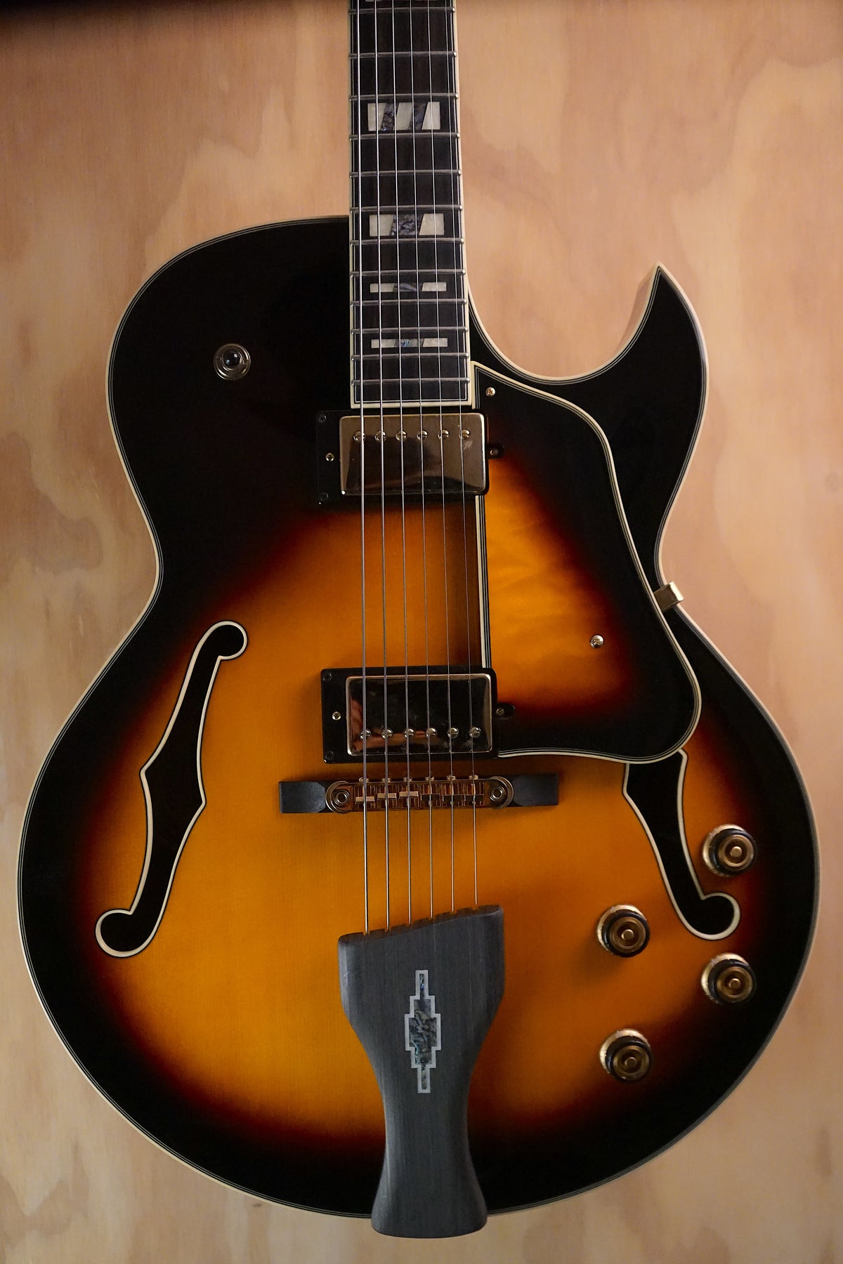 Ibanez LGB30-VYS George Benson Vintage Yellow Sunburst, (Used, Comm)