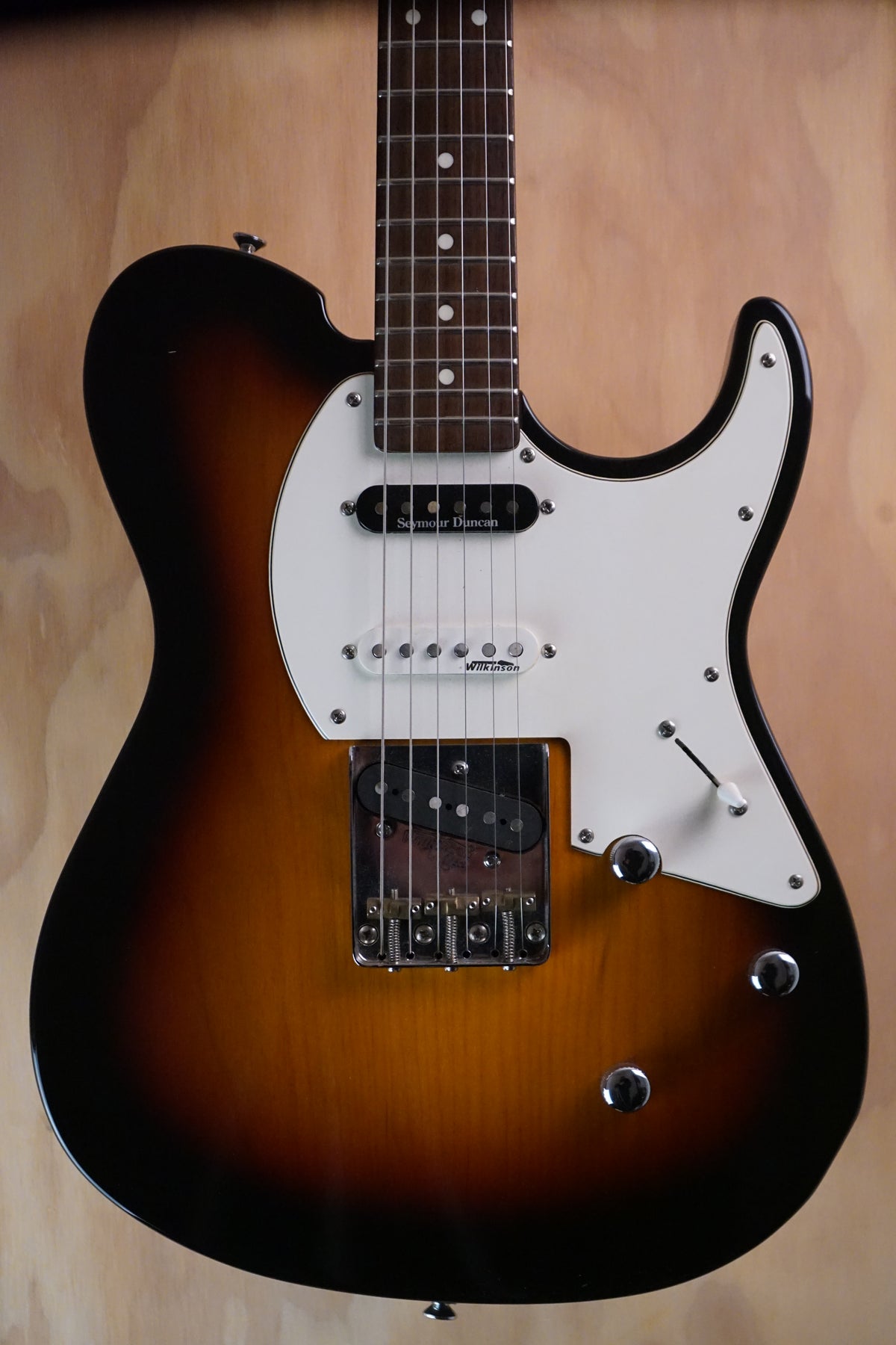 Vintage Advance AV2-S 3-Pickup Telecaster-Style Sunburst, (Used)