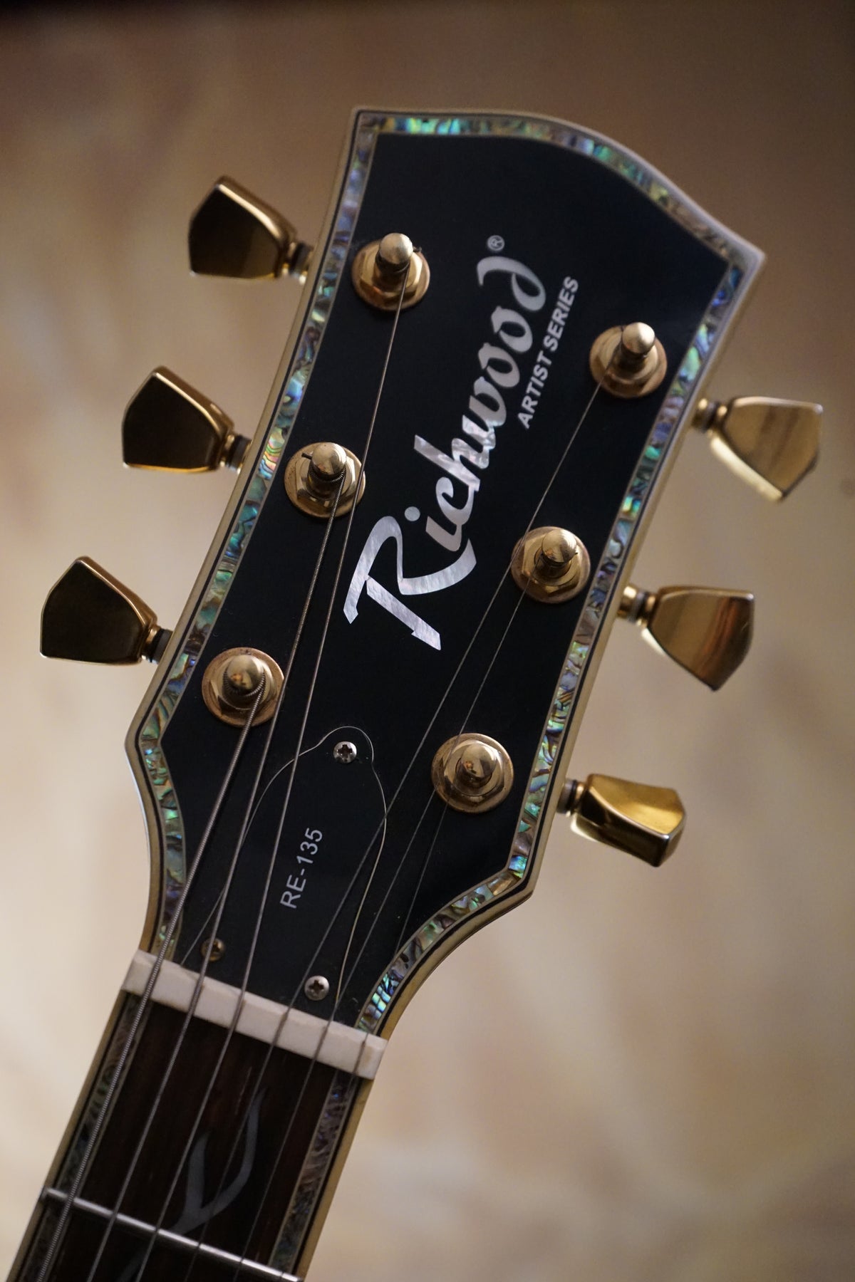 Richwood RE-135 Tree of Life Quilted Maple Guitar, (Used, Comm)