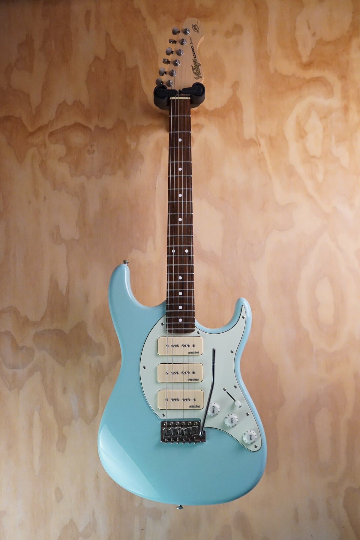 Vintage Advance AV6 Laguna Blue Electric Guitar, (Used, Comm)