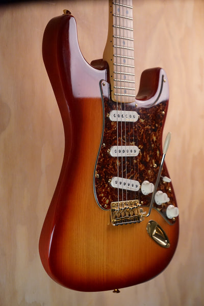 2006 Fender MF/GC FSR Deluxe Players Strat Sienna Sunburst, (Used, Comm)