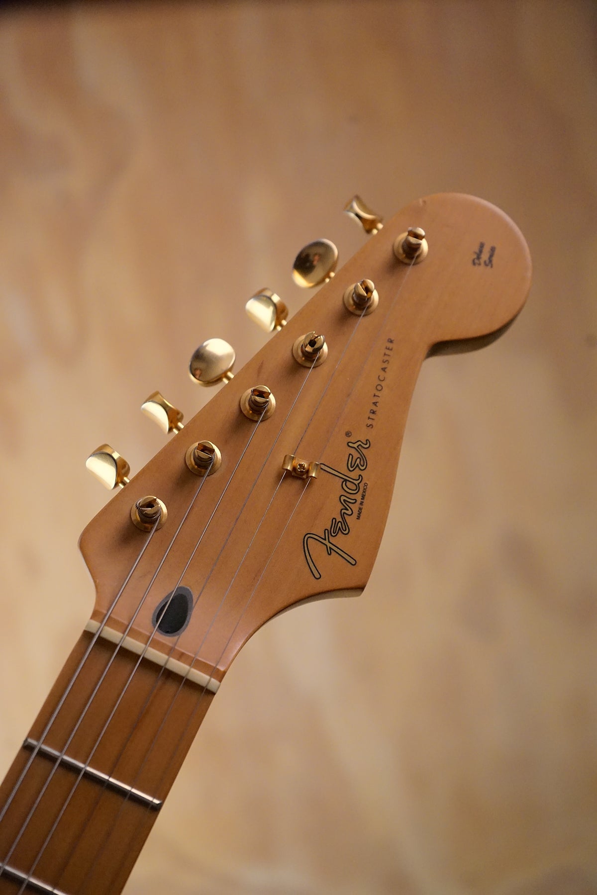 2006 Fender MF/GC FSR Deluxe Players Strat Sienna Sunburst, (Used, Comm)