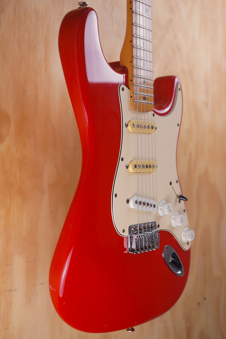 Fender Traditional Stratocaster MN in Torino Red, (Used)