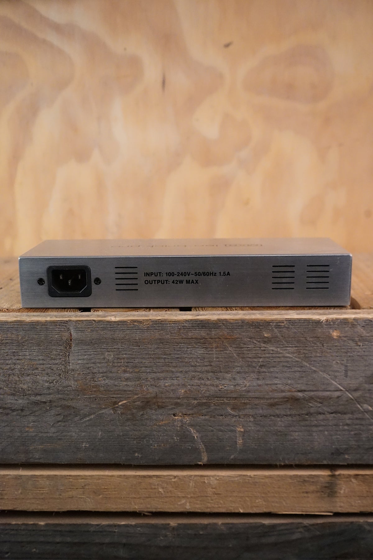 MXR Iso-Brick Pro M242 Pedalboard Power Supply, (Used)