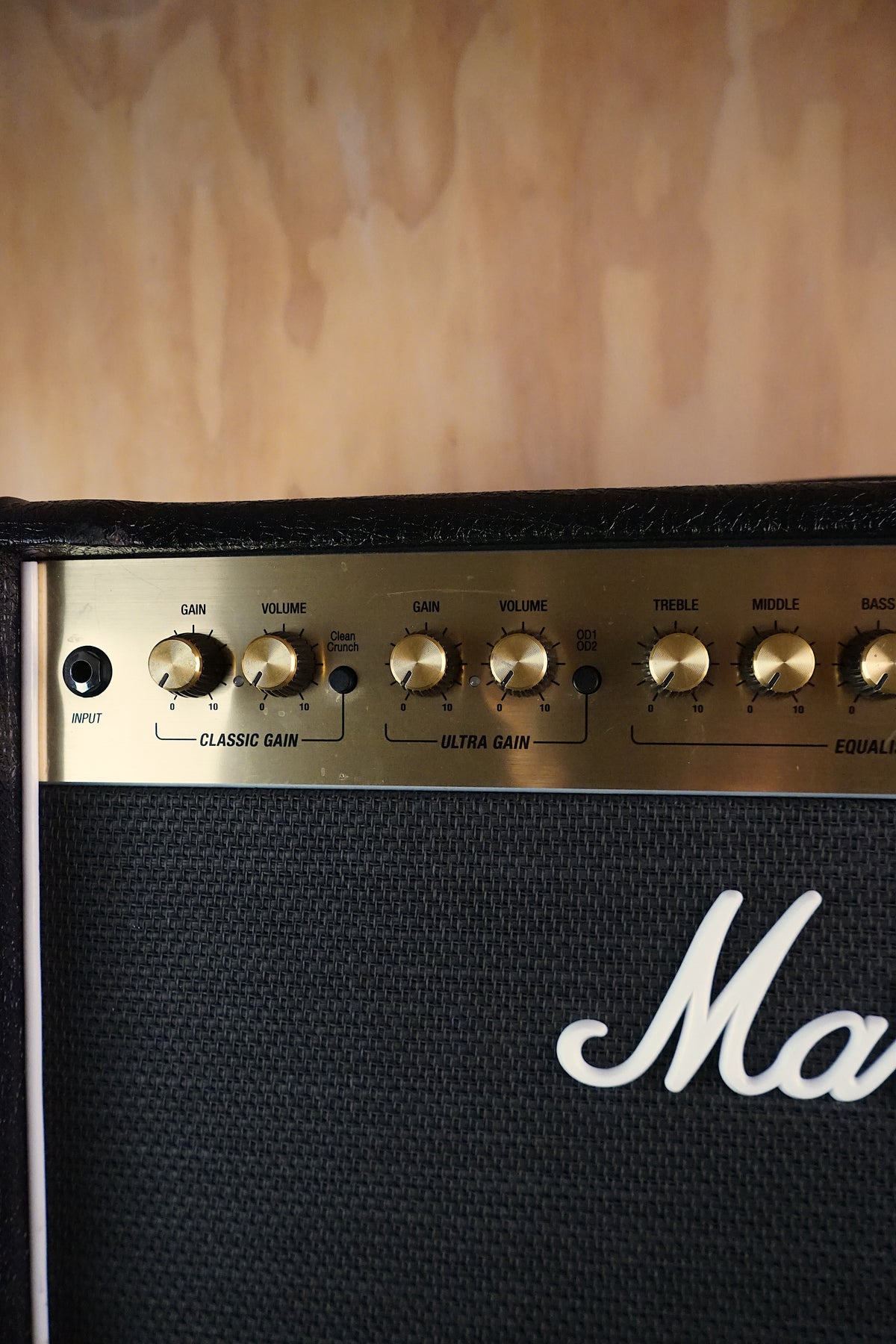 Marshall DSL40 40W Valve Guitar Combo Amplifier, (Used) - Fair Deal Music