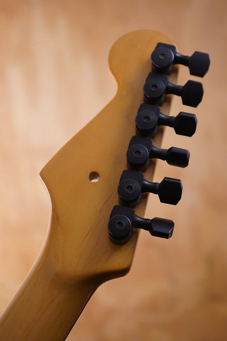 Levinson Blade RH‑3 MIJ in White, (Used) - Fair Deal Music