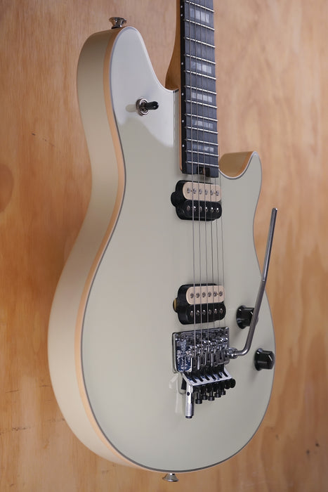 EVH Wolfgang USA in Ivory, (Used, Comm)
