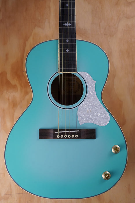 SQOE L001 Parlour sized Electro Acoustic Guitar in Blue - Fair Deal Music