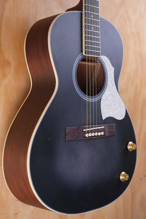 SQOE L001 Parlour sized Electro Acoustic Guitar in Black - Fair Deal Music