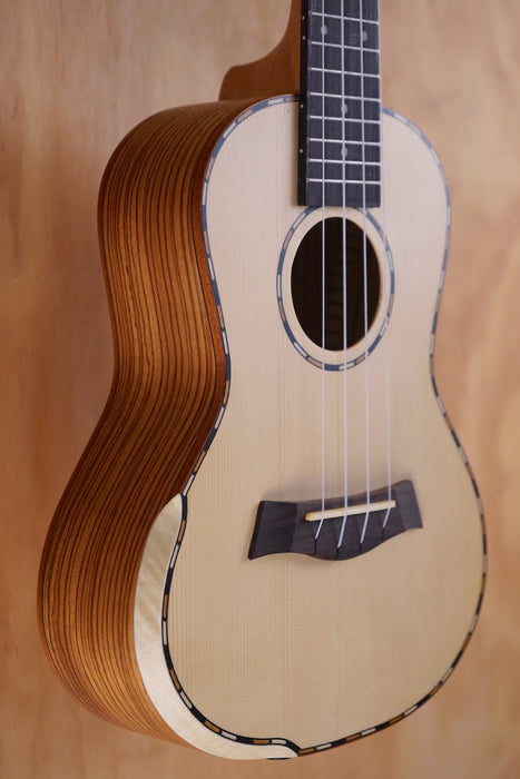 SQOE SQUK404 Concert Size Ukulele - Fair Deal Music