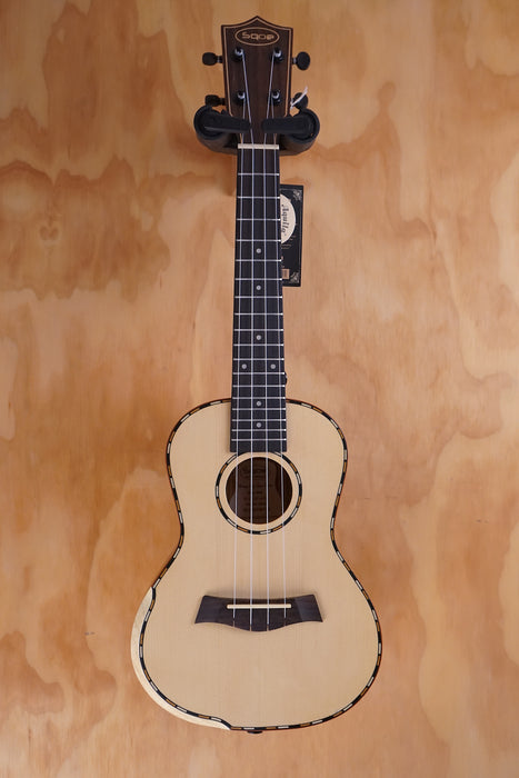 SQOE SQUK404 Concert Size Ukulele - Fair Deal Music