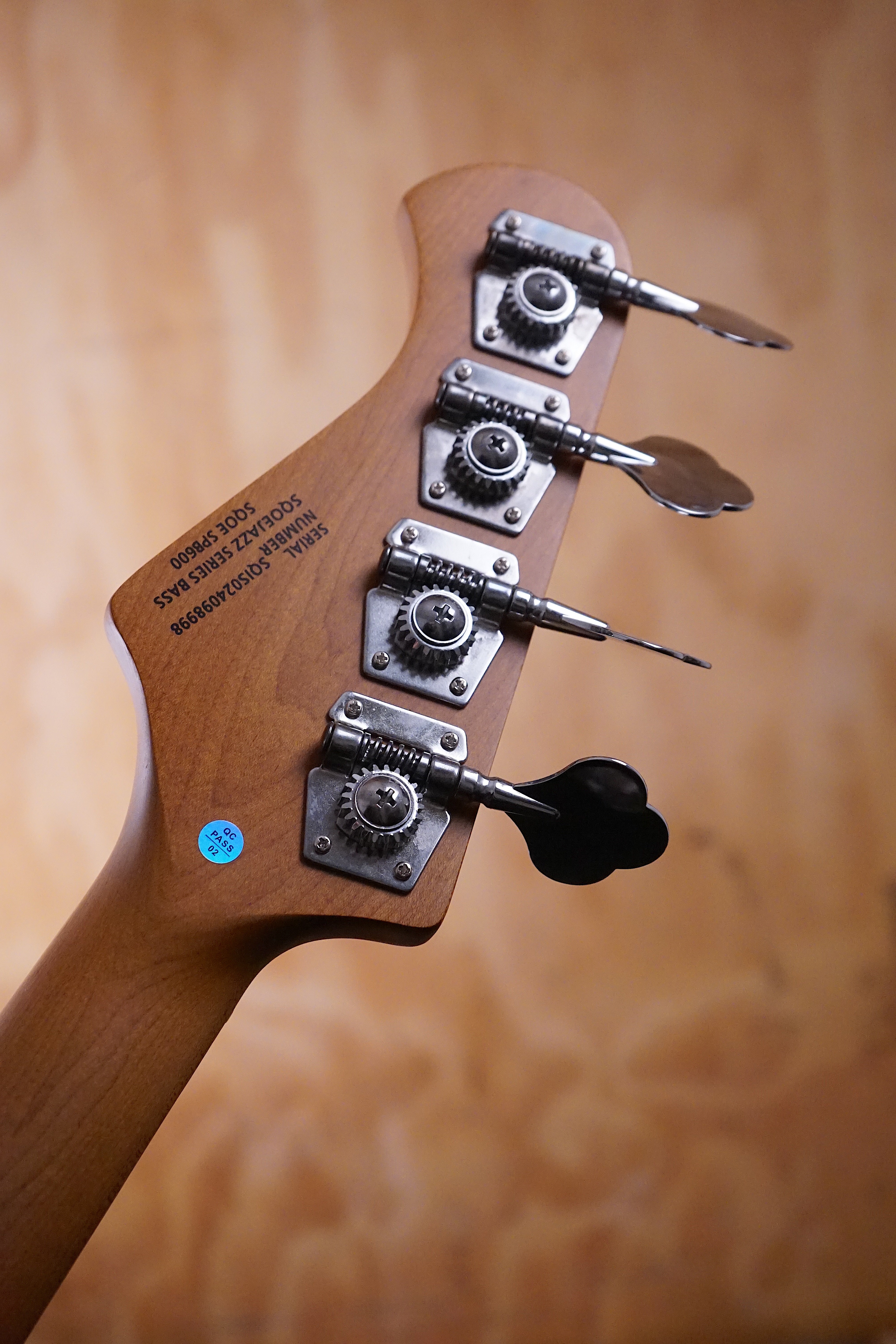 SQOE SPB600 Split-Coil Bass in Sunburst - Fair Deal Music
