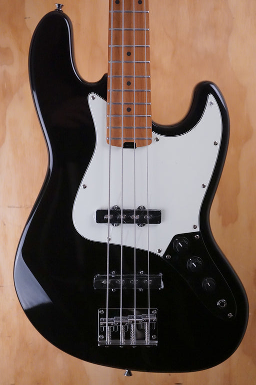 SQOE SjB600 J-Style Single-Coil Bass in Black - Fair Deal Music