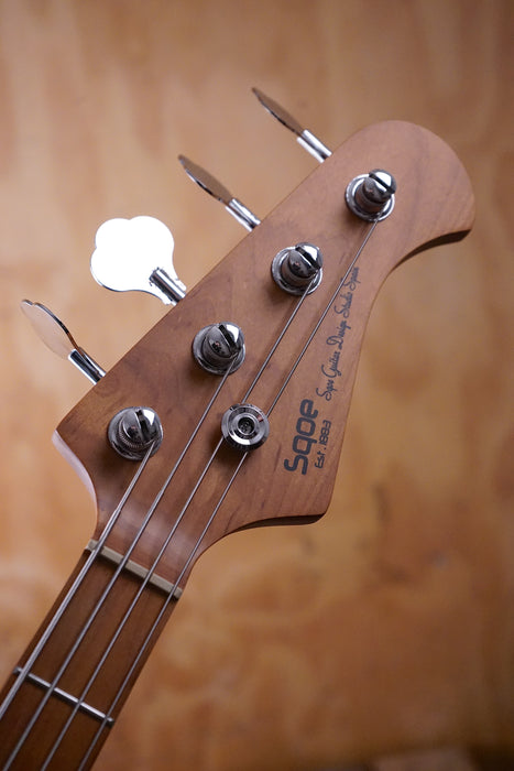 SQOE SjB600 J-Style Single-Coil Bass in Black - Fair Deal Music