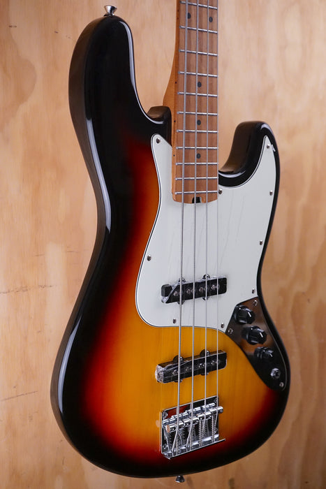 SQOE SjB600 J-Style Single-Coil Bass in Sunburst - Fair Deal Music