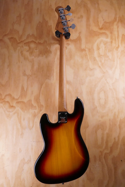 SQOE SjB600 J-Style Single-Coil Bass in Sunburst - Fair Deal Music