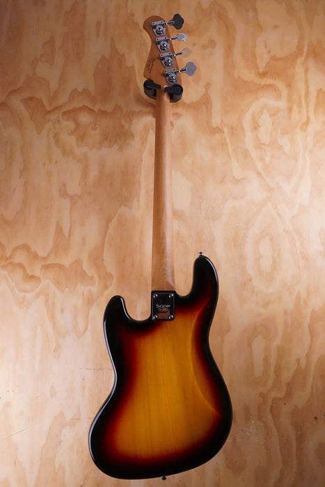 SQOE SjB600 J-Style Single-Coil Bass in Sunburst - Fair Deal Music