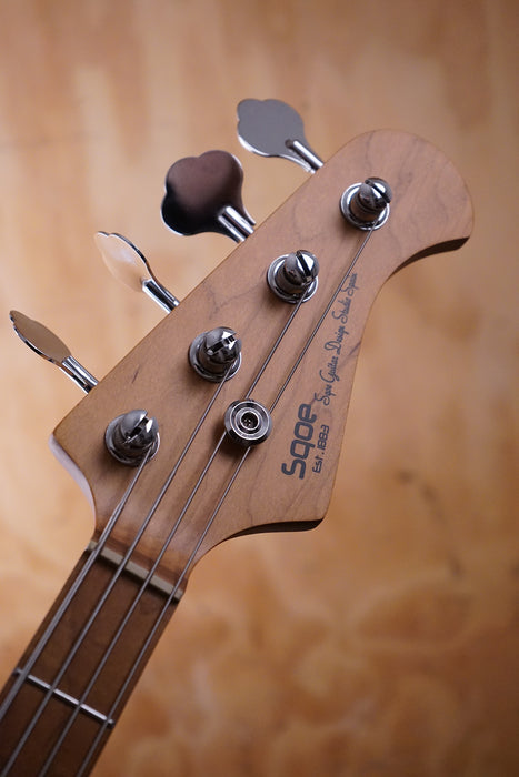 SQOE SjB600 J-Style Single-Coil Bass in Sunburst - Fair Deal Music