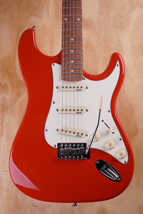 SQOE SEST200 SSS S-Style Electric Guitar Red - Fair Deal Music