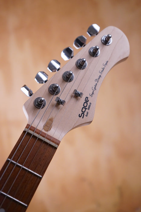 SQOE SEST200 SSS S-Style Electric Guitar Black - Fair Deal Music