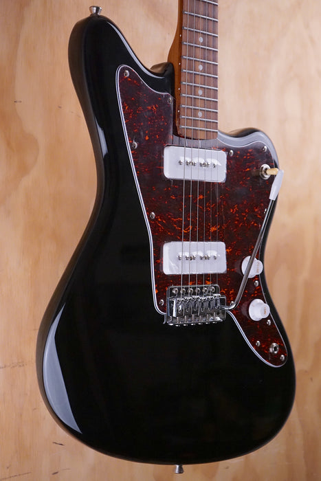 SQOE JM300 Offset-Style Electric Guitar with P90's in Black - Fair Deal Music