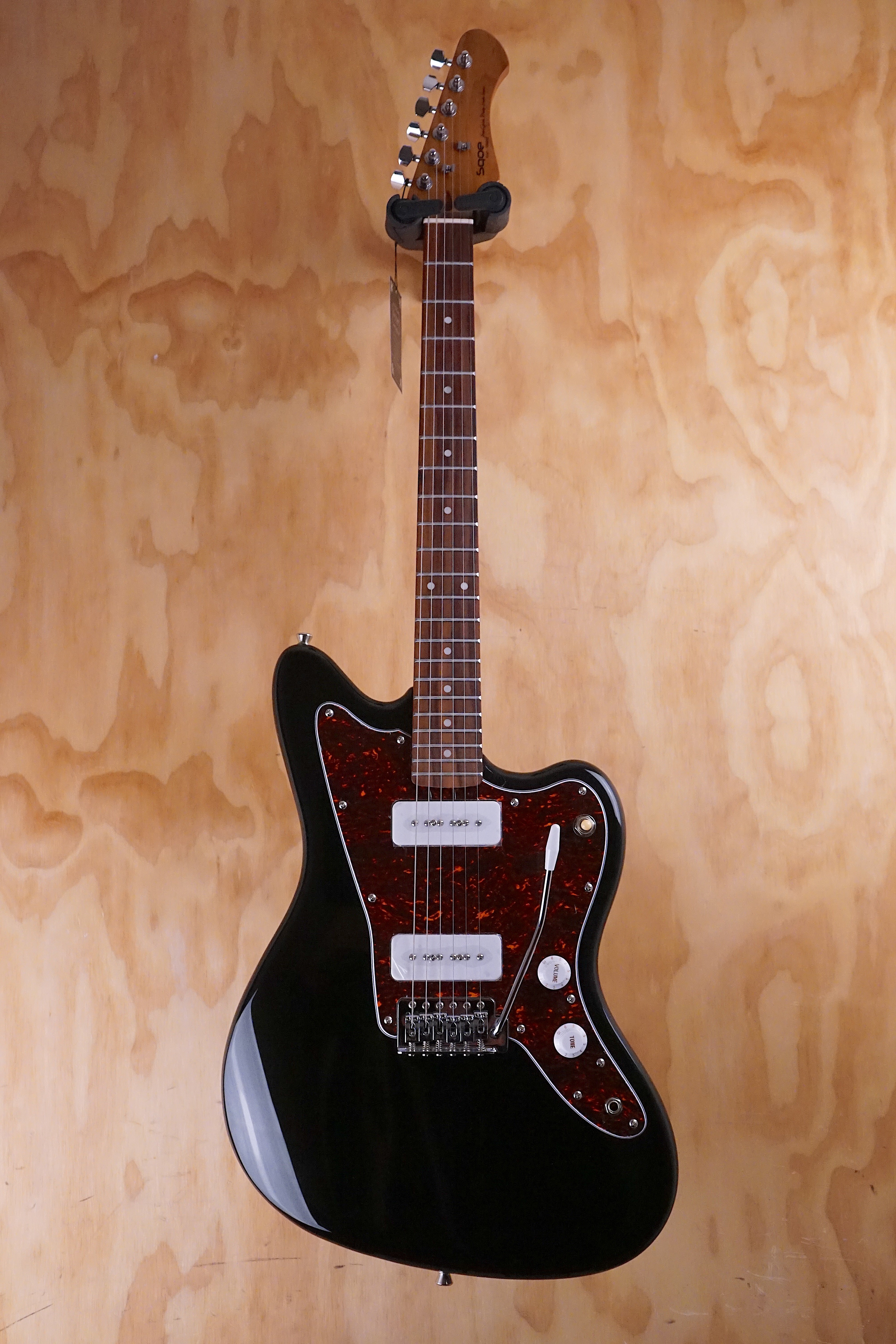 SQOE JM300 Offset-Style Electric Guitar with P90's in Black - Fair Deal Music