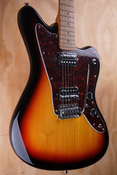 SQOE JM400 Offset-Style Electric Guitar with Humbuckers in Sunburst - Fair Deal Music
