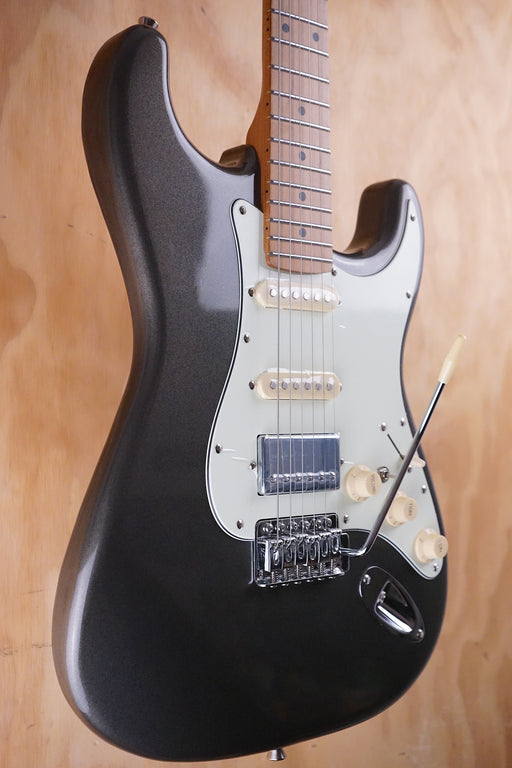 SQOE SEST600 HSS S-Style Electric Guitar Silver - Fair Deal Music
