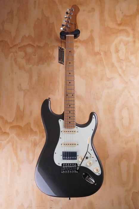 SQOE SEST600 HSS S-Style Electric Guitar Silver - Fair Deal Music
