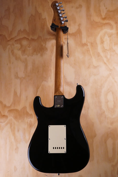 SQOE SEST600 HSS S-Style Electric Guitar Black - Fair Deal Music