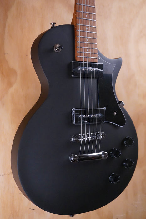 SQOE SELP90 LP Style Guitar Black - Fair Deal Music