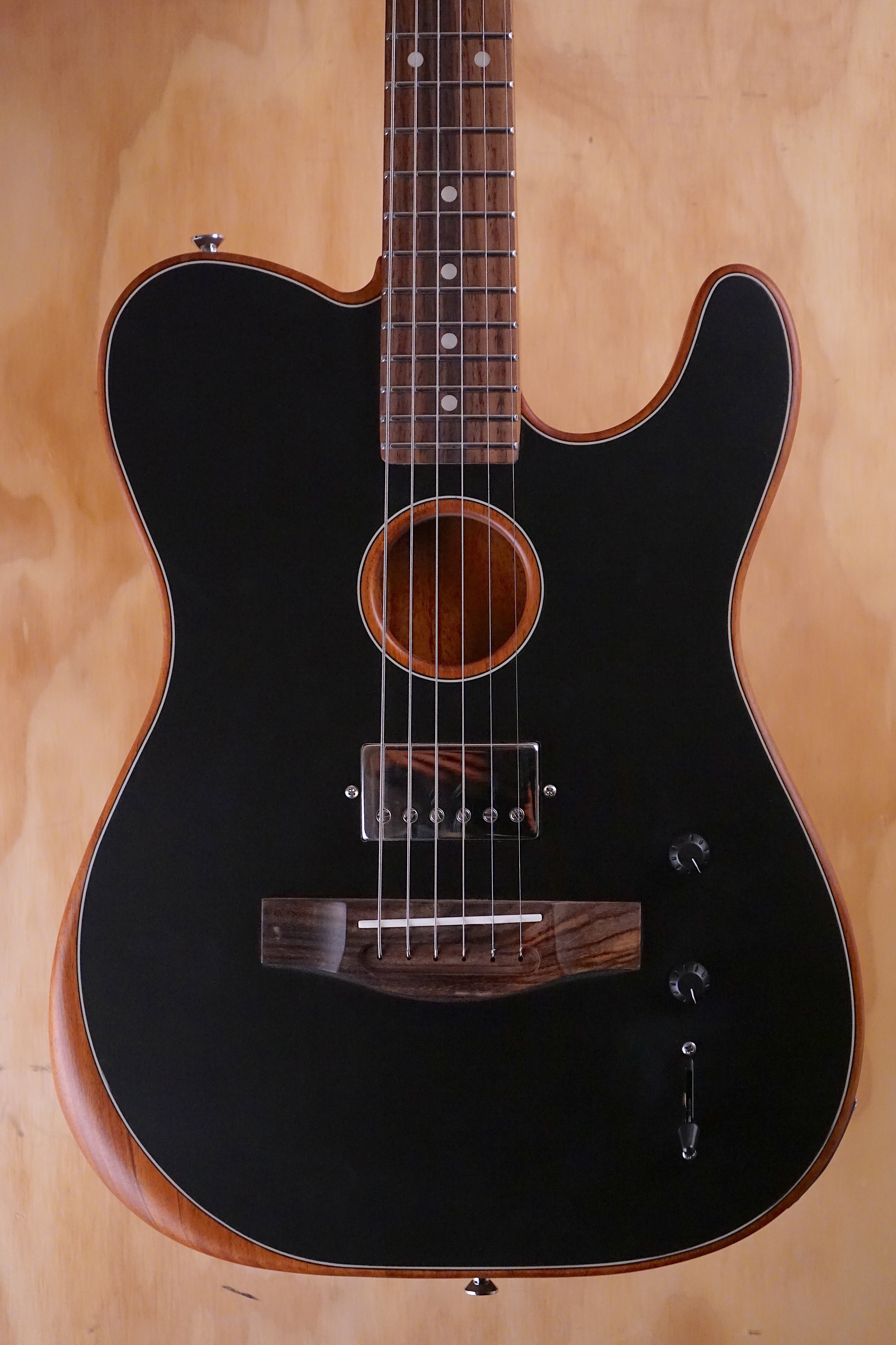 SQOE SEAE910 Electro Acoustic Guitar Black - Fair Deal Music