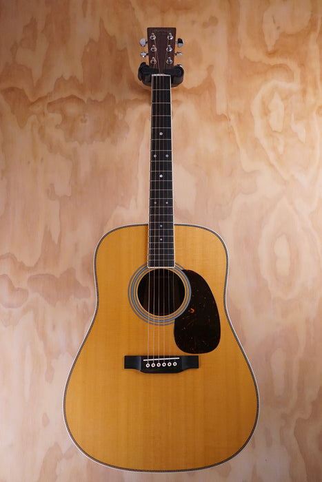 Martin HD‑35 Acoustic Guitar, (Nearly New) - Fair Deal Music