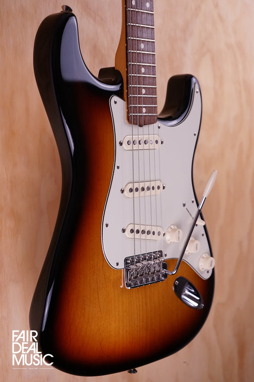 Fender Player '60s Stratocaster in Sunburst, USED - Fair Deal Music