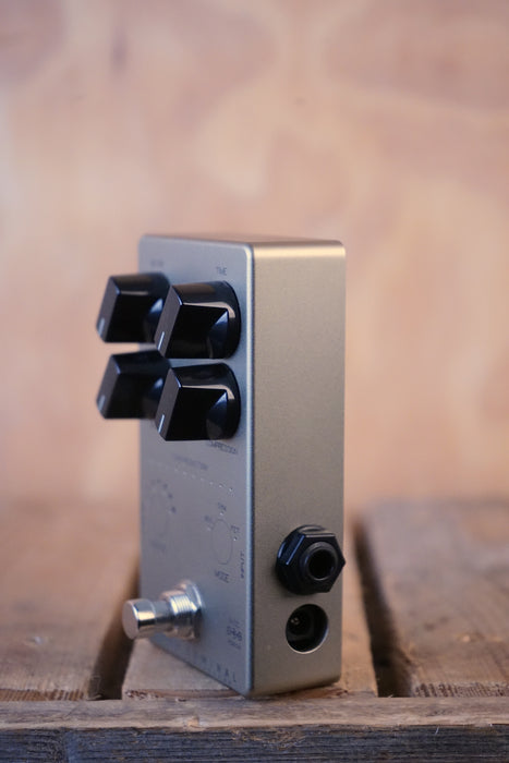 Darkglass Hyper Luminal Bass Compressor Pedal, (Used) - Fair Deal Music