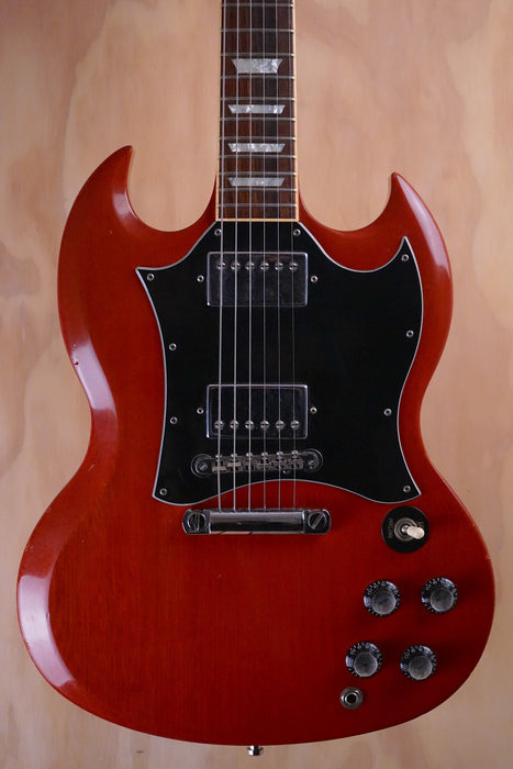 2000 Gibson SG Standard in Cherry Electric Guitar, (Used) — Fair