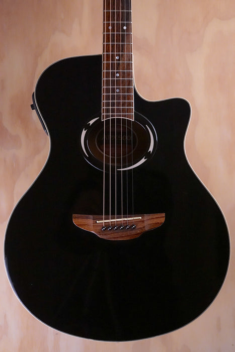 Yamaha APX500 Black Acoustic Guitar, (Used, Comm) - Fair Deal Music