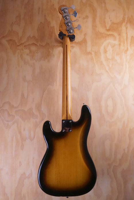 Fender Classic Series ’50s Precision Bass in 2-Tone Sunburst, (Used) - Fair Deal Music
