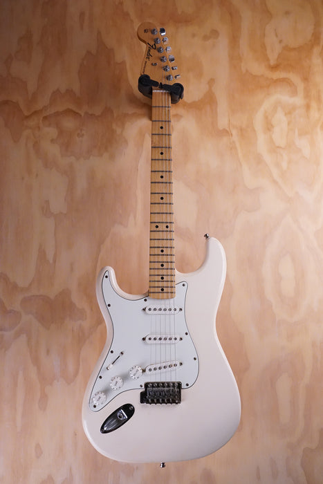 Fender Mexican Standard Stratocaster Left-Handed in Olympic White Electric Guitar, (Used) - Fair Deal Music