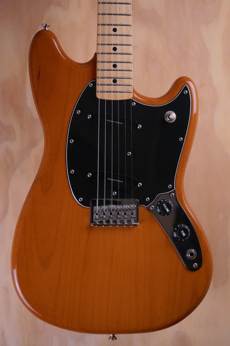 Fender Special Edition Mustang in Faded Mocha Electric Guitar, (Used) - Fair Deal Music