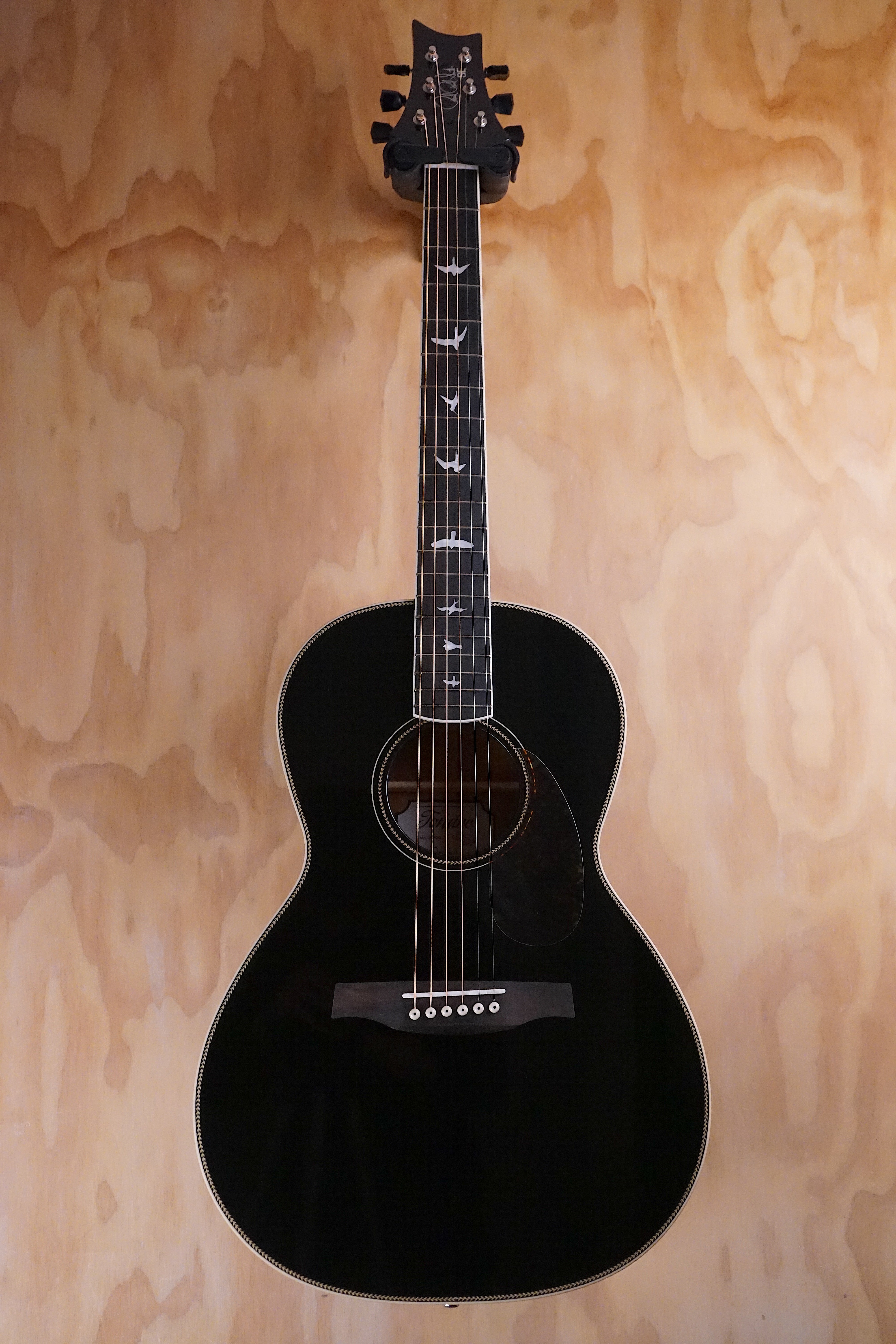 Prs SE P20 Parlour Gloss Back Top With Black Dog Hair Back And Sides Electro Acoustic Guitar - Fair Deal Music