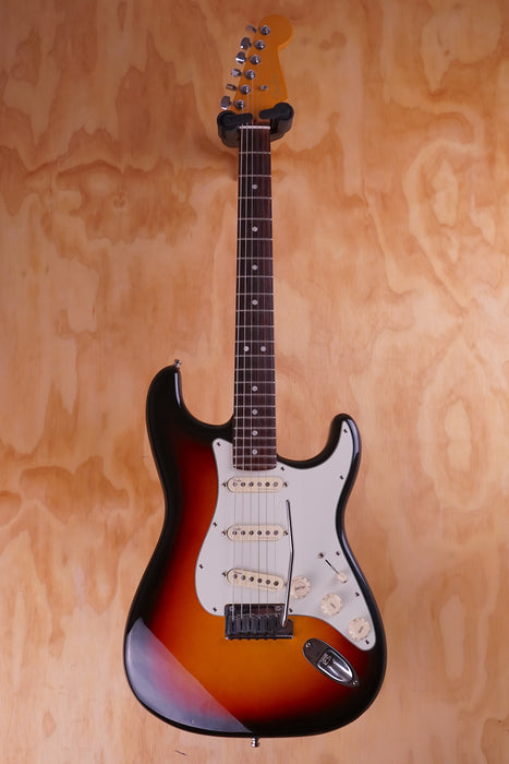 Fender American Ultra Stratocaster in Sunburst, (Used) - Fair Deal Music