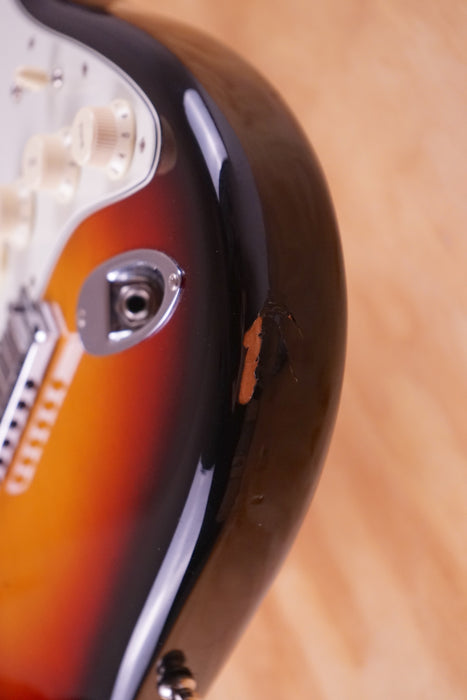 Fender American Ultra Stratocaster in Sunburst, (Used) - Fair Deal Music