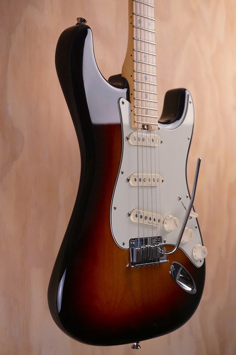 Fender American Elite Stratocaster in 3-Colour Sunburst Electric Guitar, (Used) - Fair Deal Music